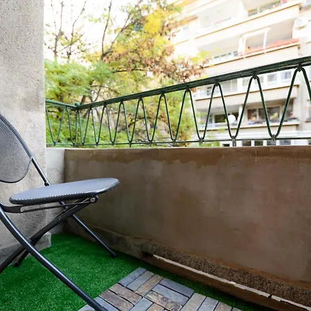 Cozy By Ndk And Vitosha Blvd With Free Secured Parking And Two Terraces Lägenhet Sofia