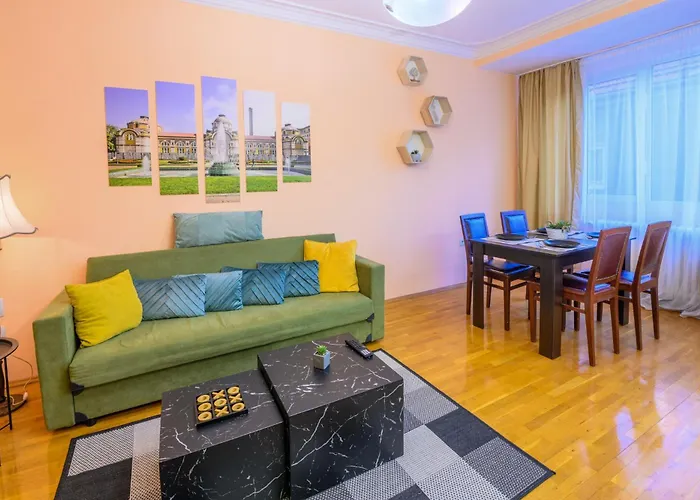 Cozy By Ndk And Vitosha Blvd With Free Secured Parking And Two Terraces ソフィア