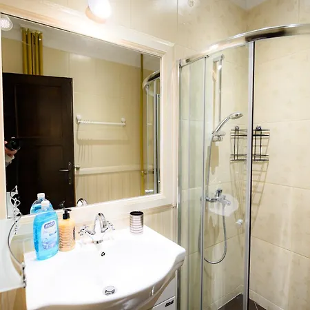 Cozy By Ndk And Vitosha Blvd With Free Secured Parking And Two Terraces * صوفيا