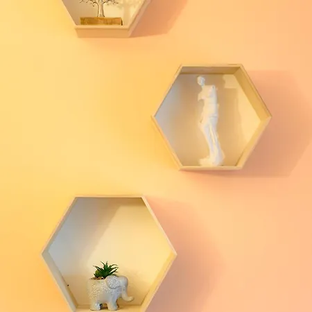 Cozy By Ndk And Vitosha Blvd With Free Secured Parking And Two Terraces Апартаменты София