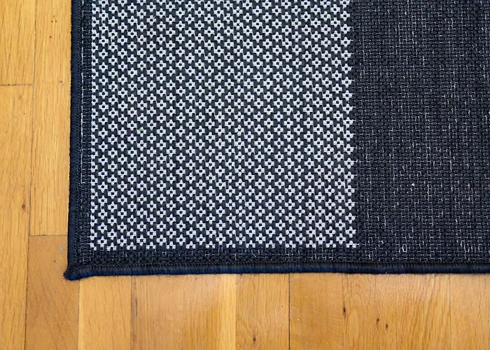 Cozy By Ndk And Vitosha Blvd With Free Secured Parking And Two Terraces Appartement